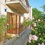 Apartman Maras *