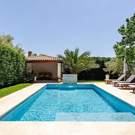 Maras Apartment Porec